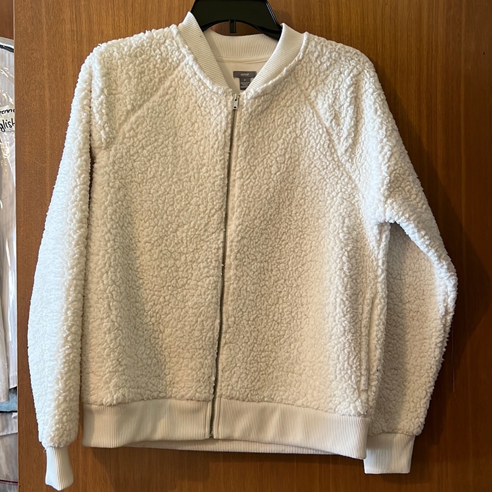 Aerie size medium white Sherpa zip up jacket